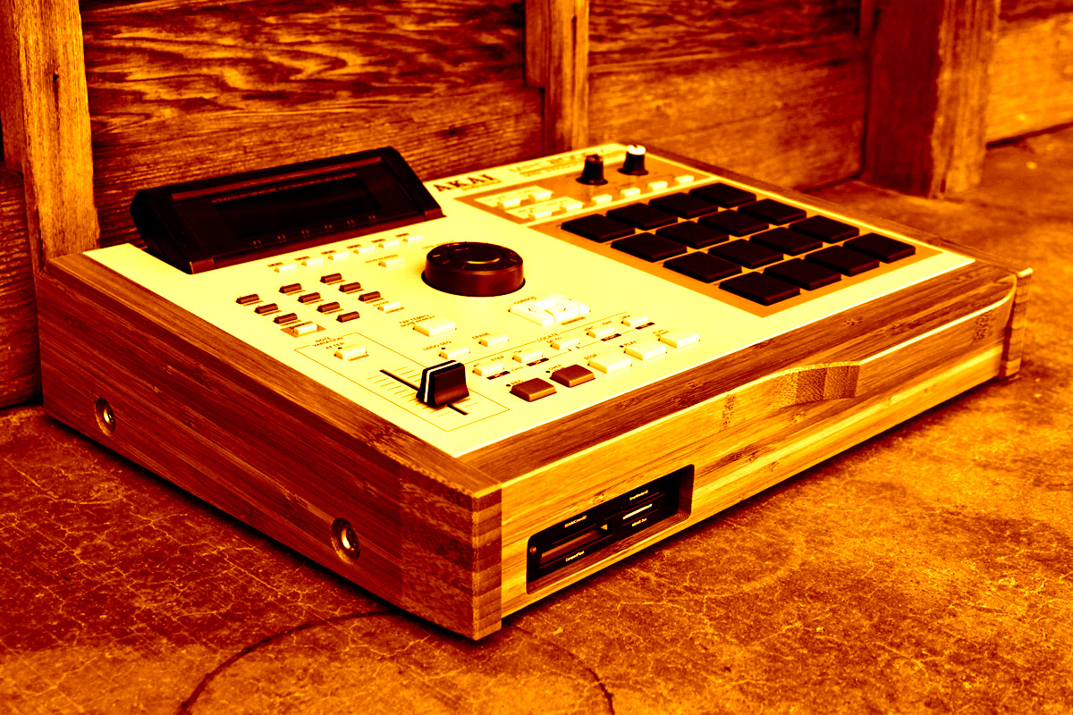 Custom Bamboo Akai MPC 2000XL by Music Production Cafe