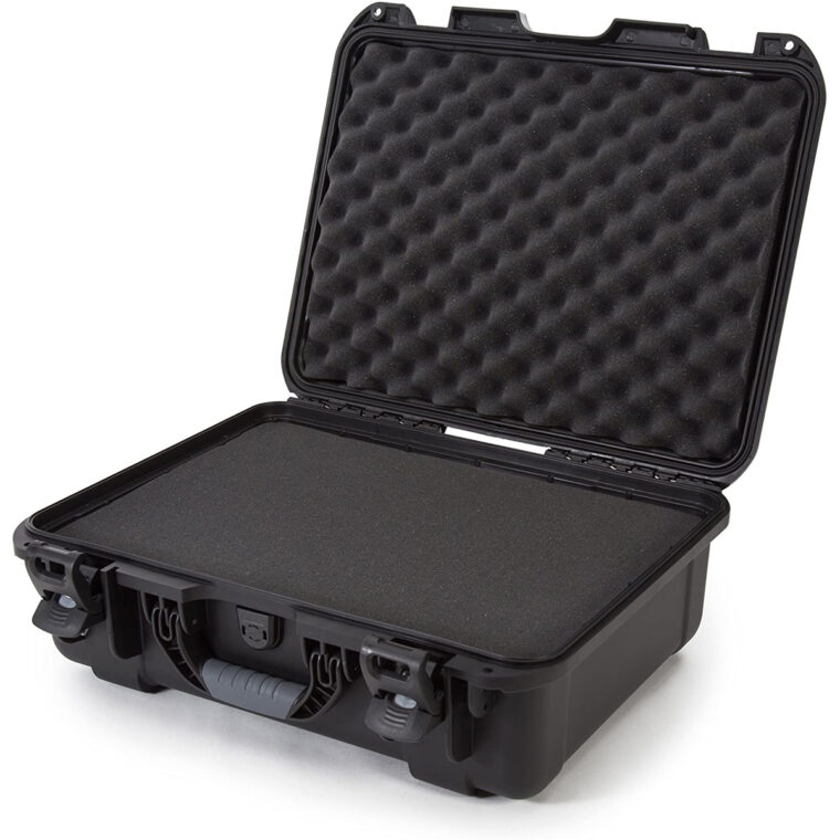Black plastic hard flight case for Akai MPC 2000XL, on white background.