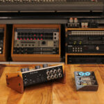 UAD-Volt_Wood-Tilt_2026e