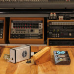 UAD-Volt_Wood-Tilt_PSU_2026g