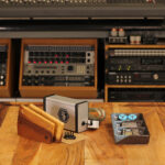 UAD-Volt_Wood-Tilt_PSU_2026h