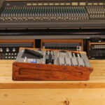 07_Roland_MV-8800_Wood-Panels